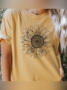 Unknown London Yellow Sunflower Graphic T-Shirt Summer XL